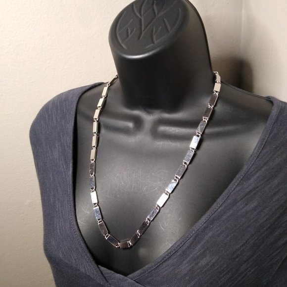 Vintage Trifari Rectangular Metal Link Necklace 24 Inches - Picture 10 of 12